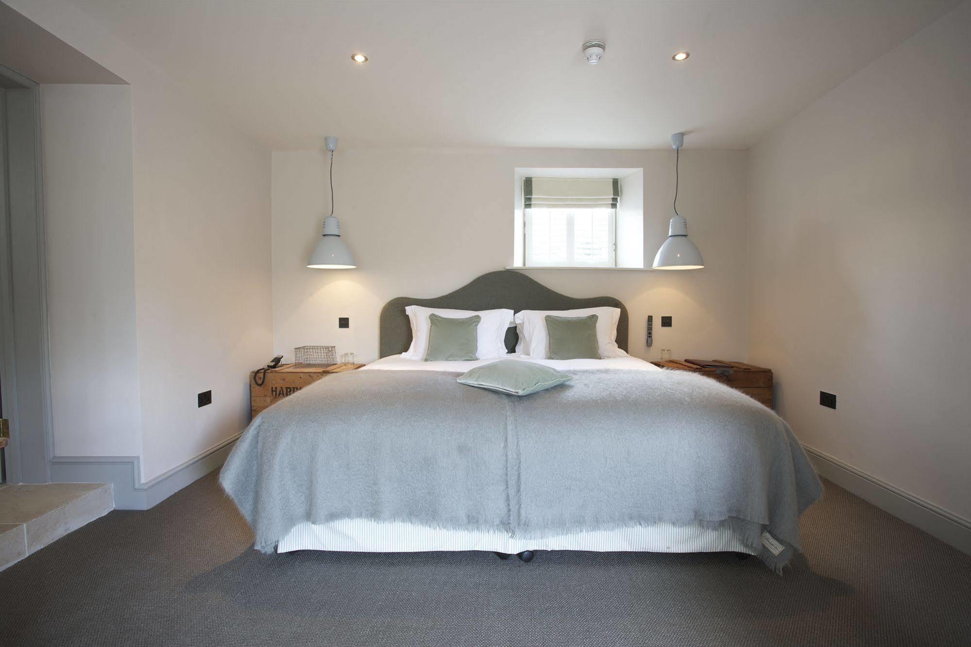 The Wheatsheaf Inn Bourton-on-the-Water ภายนอก รูปภาพ