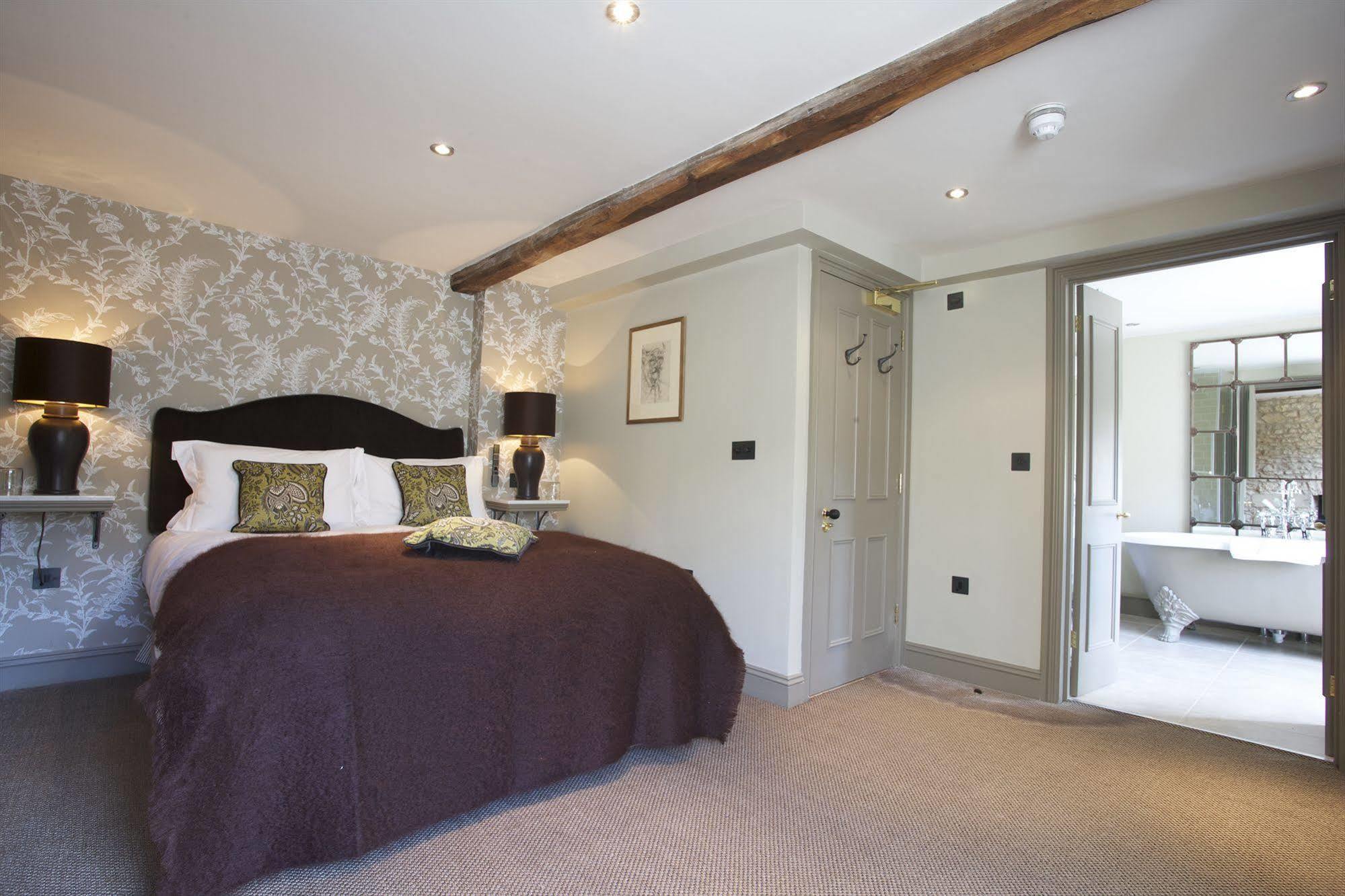 The Wheatsheaf Inn Bourton-on-the-Water ภายนอก รูปภาพ
